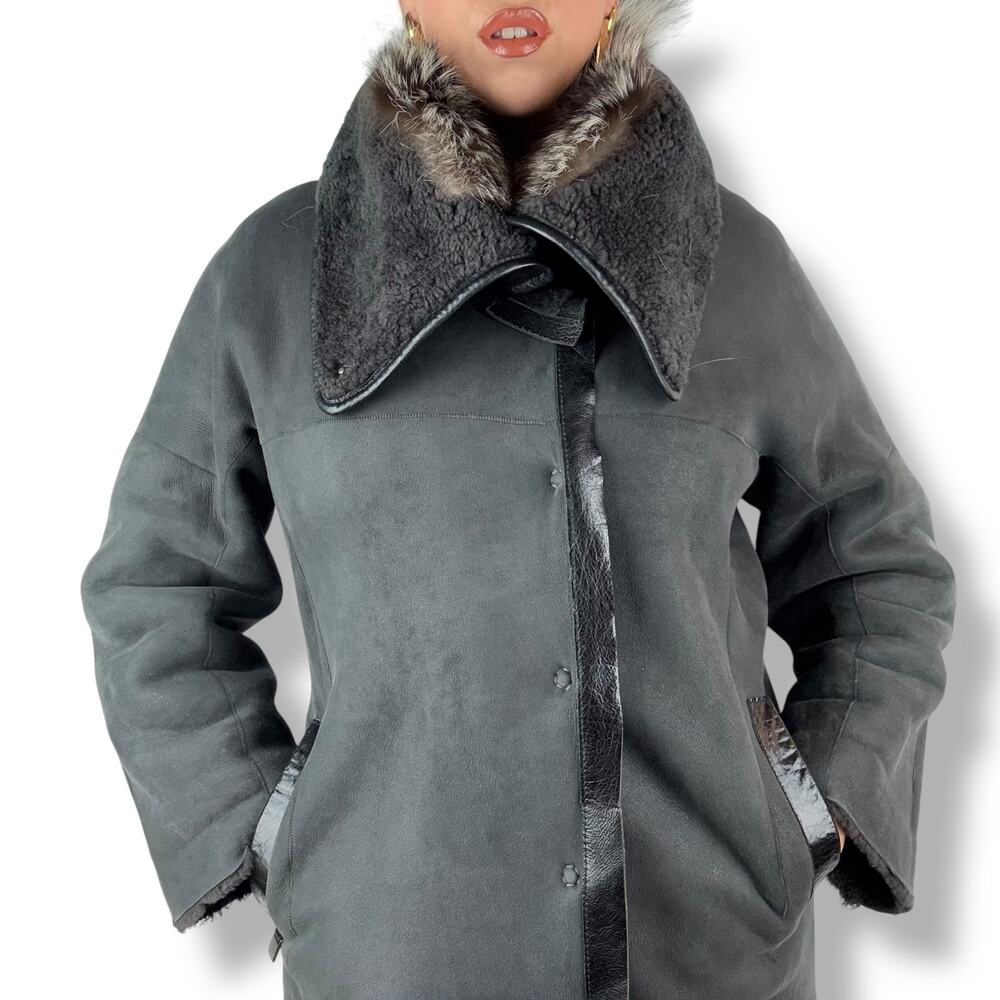 Vintage Italian VIA VENETO genuine Toscana Lamb Shearling with Raccoon fur coat